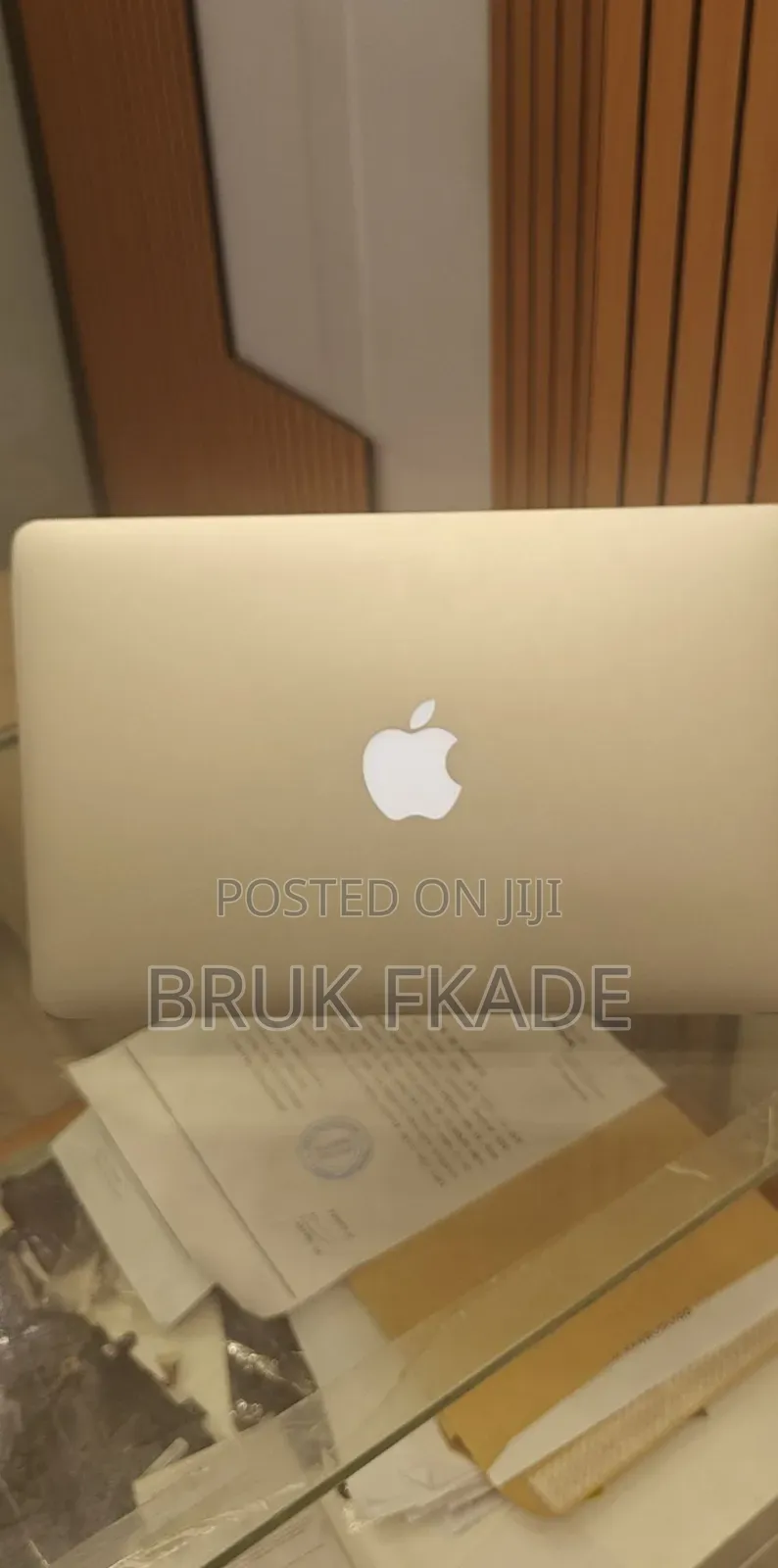 New Laptop Apple MacBook 2015 4GB Intel Core i5 SSD 128GB