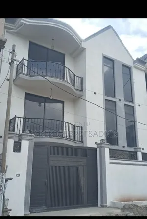 6bdrm House in አራብሳ, Yeka for sale
