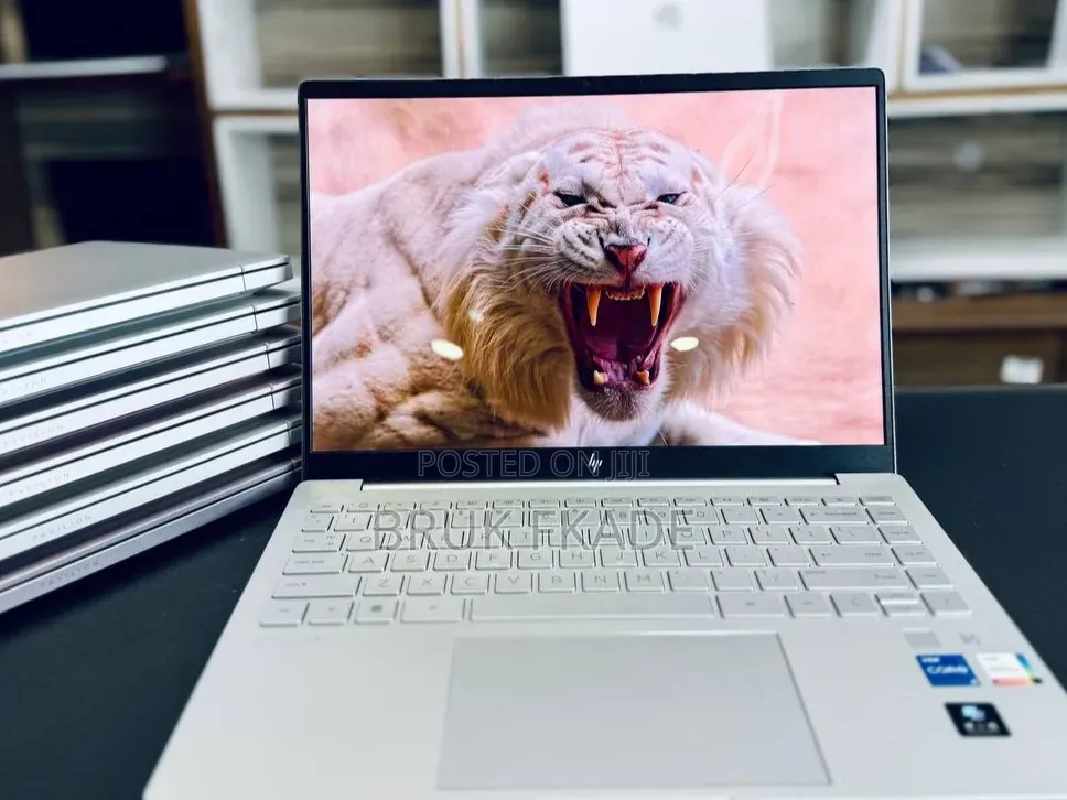 New Laptop HP Pavilion 14 16GB Intel Core i5 SSD 1T