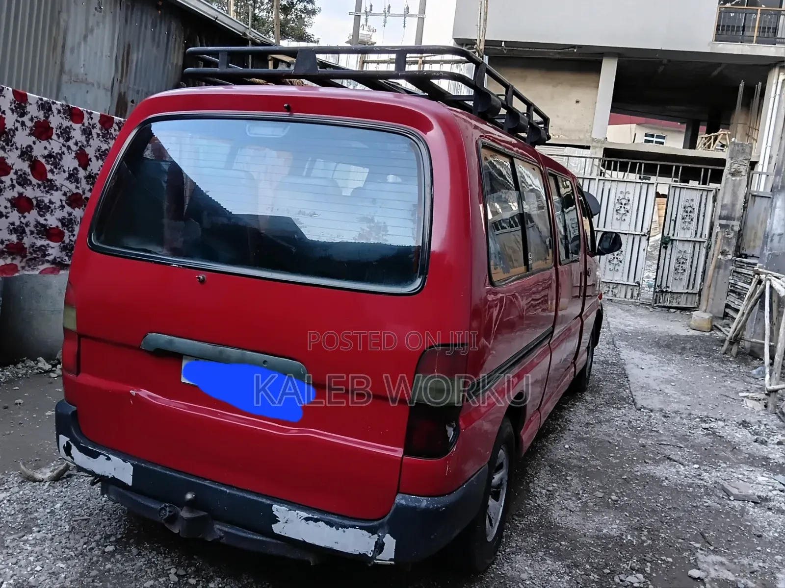 Toyota HiAce 1998 Red