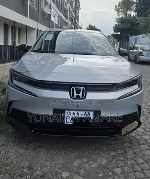 Honda e:NS2 68.8 kWh FWD 2025 Silver