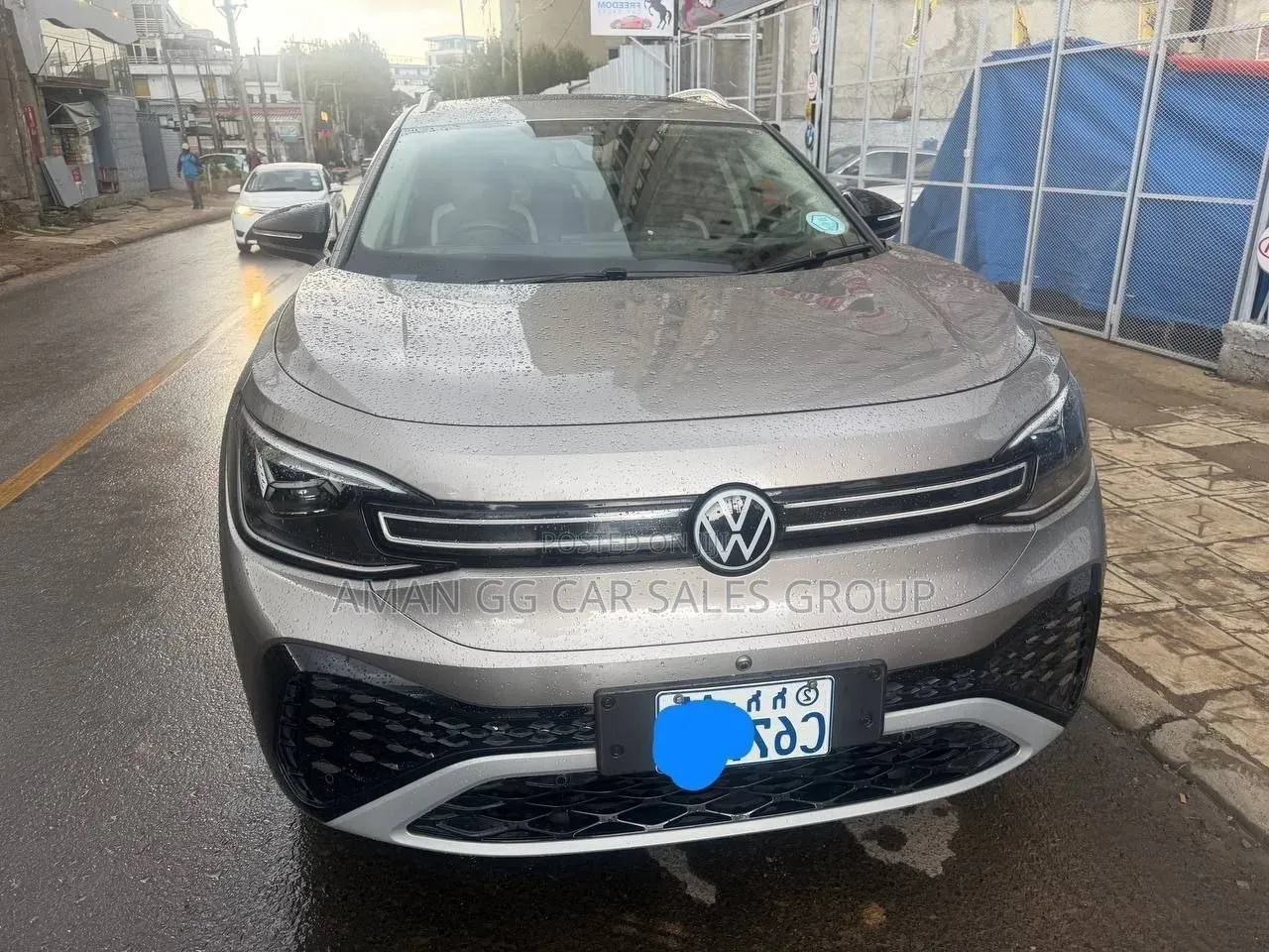 Volkswagen ID.6 2024 Gold