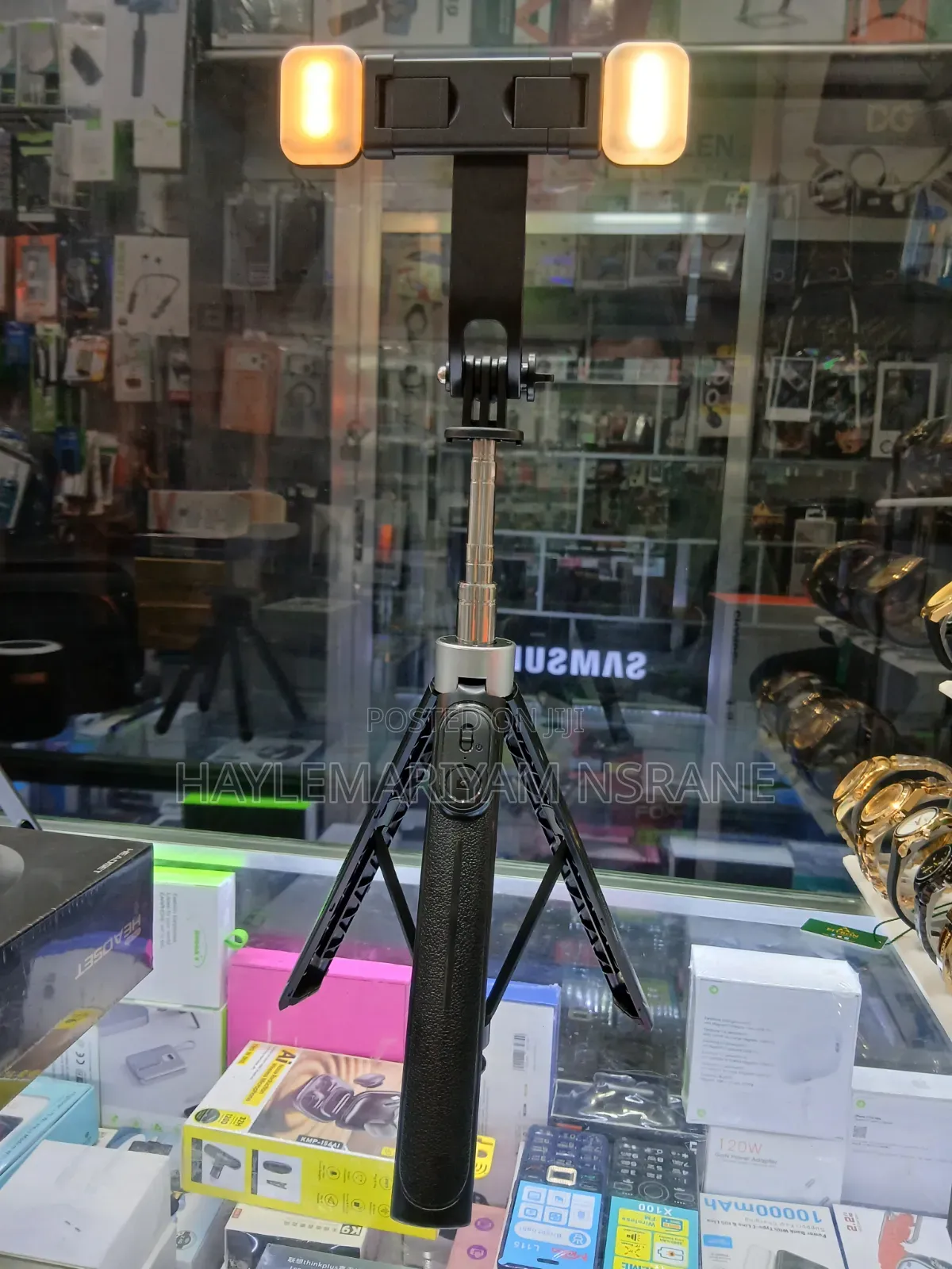 Stand Selfie Stick + Light 2200
