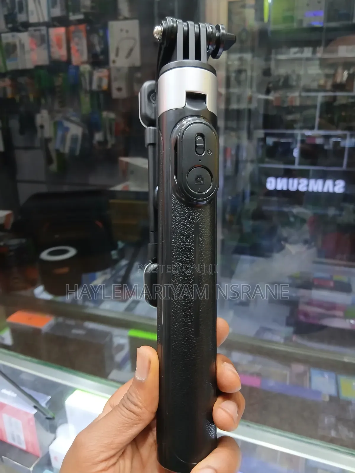 Stand Selfie Stick + Light 2200