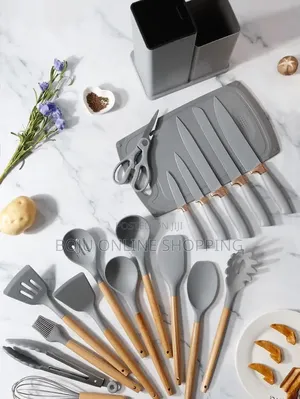 9pcs Kitchen Knife Set( ብላ )