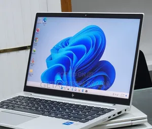 New Laptop HP EliteBook 830 16GB Intel Core i5 SSD 512GB