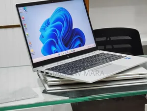 New Laptop HP EliteBook 830 16GB Intel Core i5 SSD 512GB
