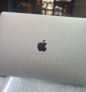 New Laptop Apple MacBook 8GB Intel Core i5 SSD 128GB