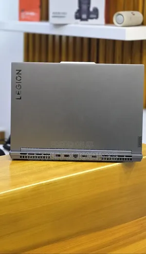New Laptop Lenovo Legion 5 16GB AMD Ryzen 7 SSD 1T