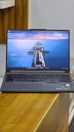 New Laptop Lenovo Legion 5 16GB AMD Ryzen 7 SSD 1T