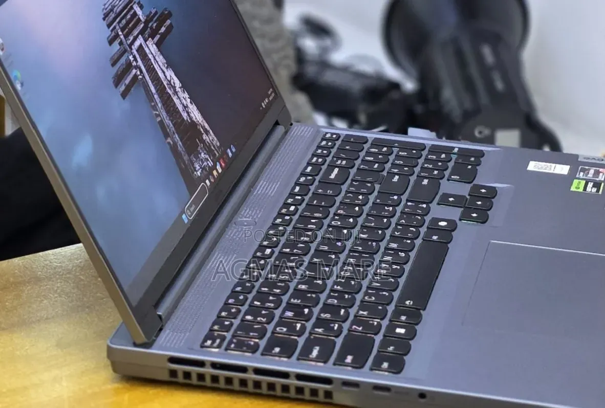 New Laptop Lenovo Legion 5 16GB AMD Ryzen 7 SSD 1T