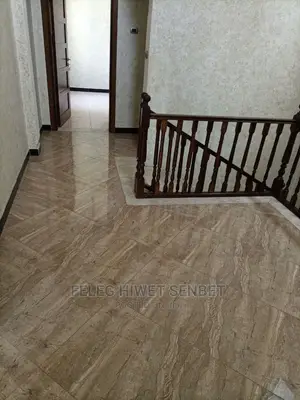 6bdrm Block of Flats in አአ, Bole for sale