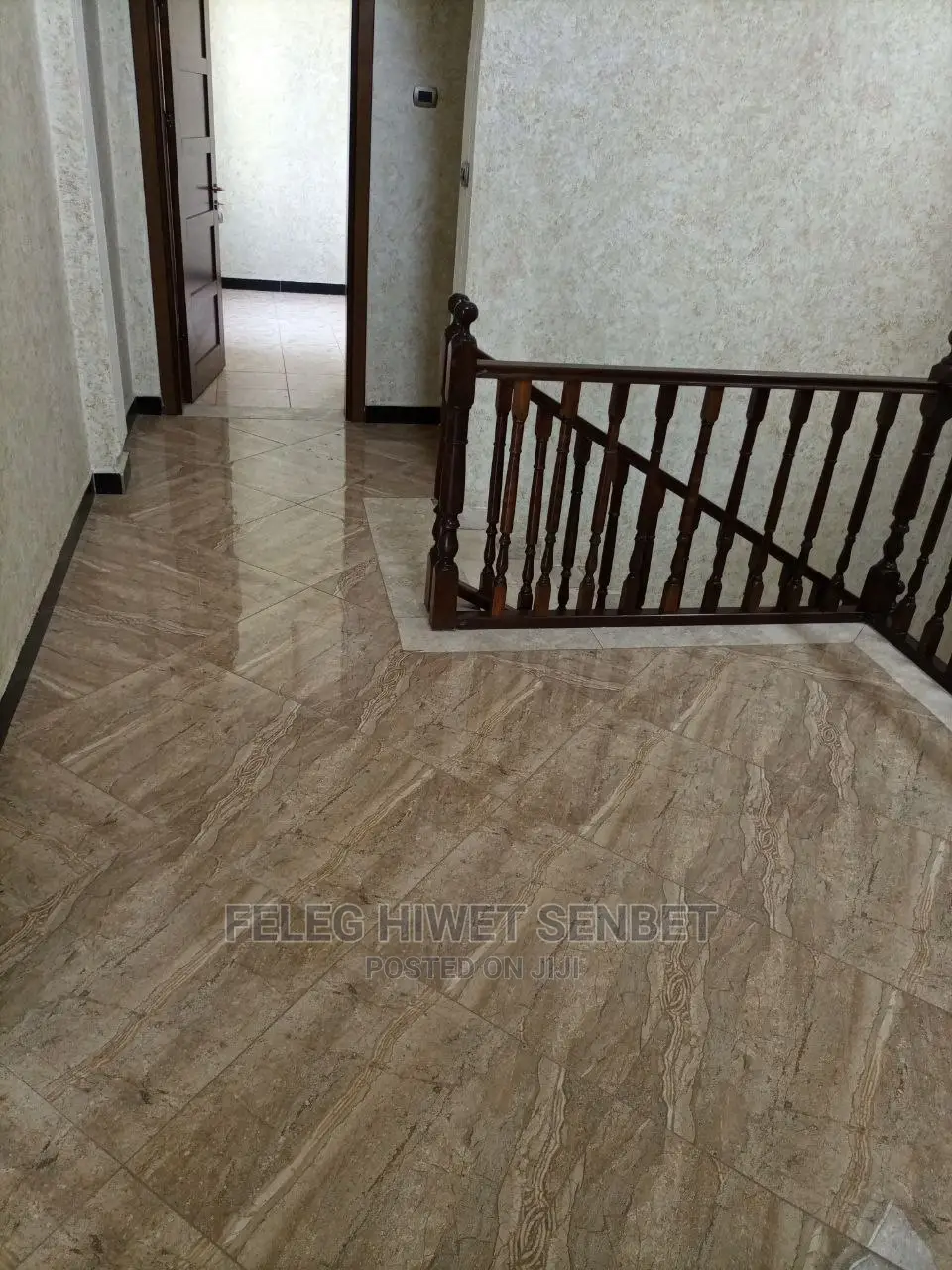 6bdrm Block of Flats in አአ, Bole for sale