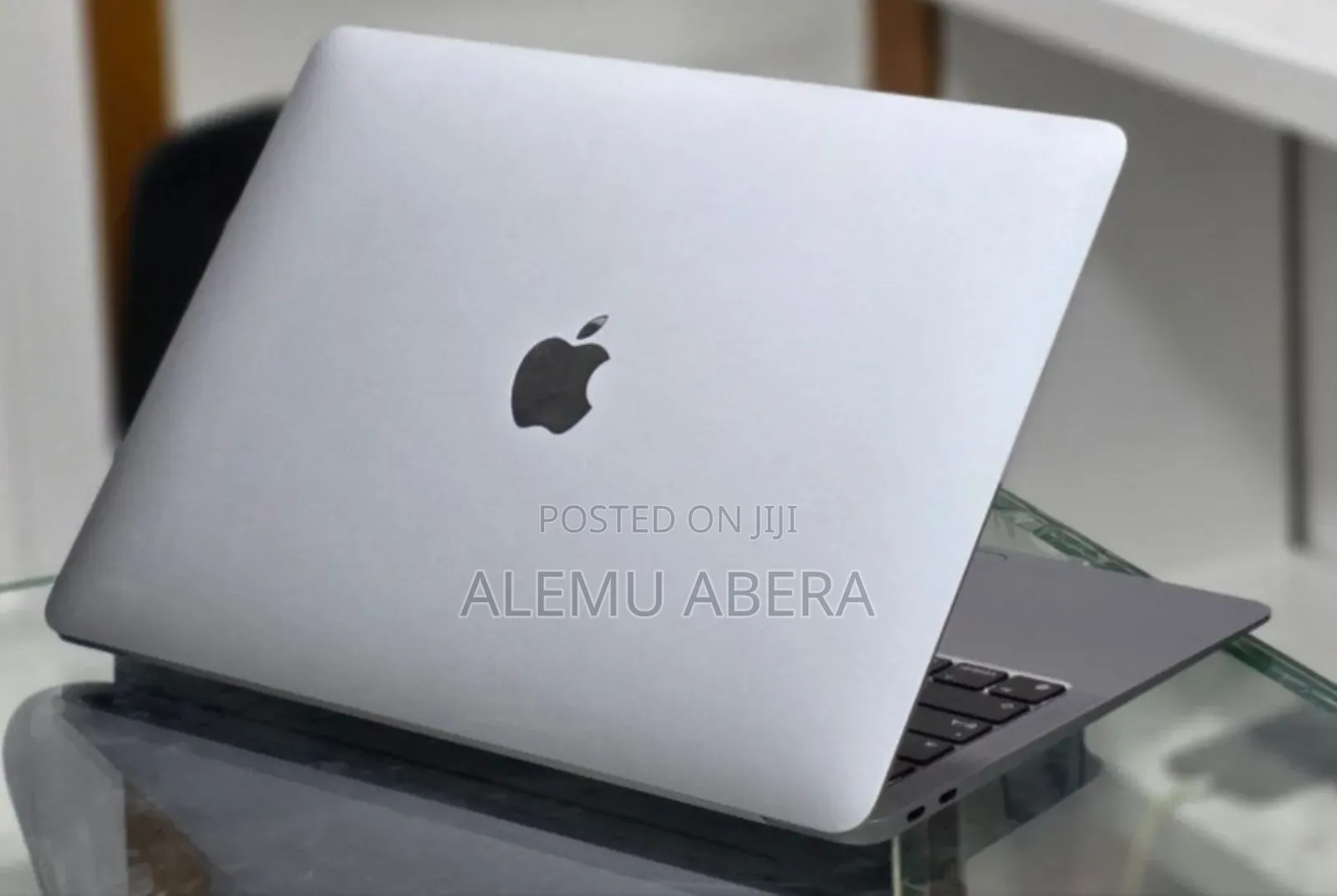 New Laptop Apple MacBook Air 2020 M1 8GB Apple M1 SSD 256GB
