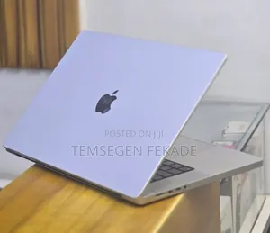 New Laptop Apple MacBook Pro 2021 M1 32GB Apple M1 Pro SSD 512GB