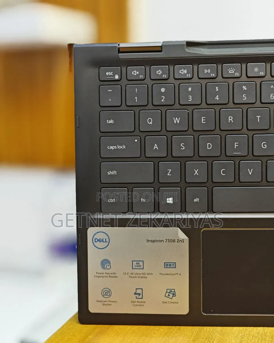 New Laptop Dell Inspiron 7306 16GB Intel Core i7 SSD 512GB
