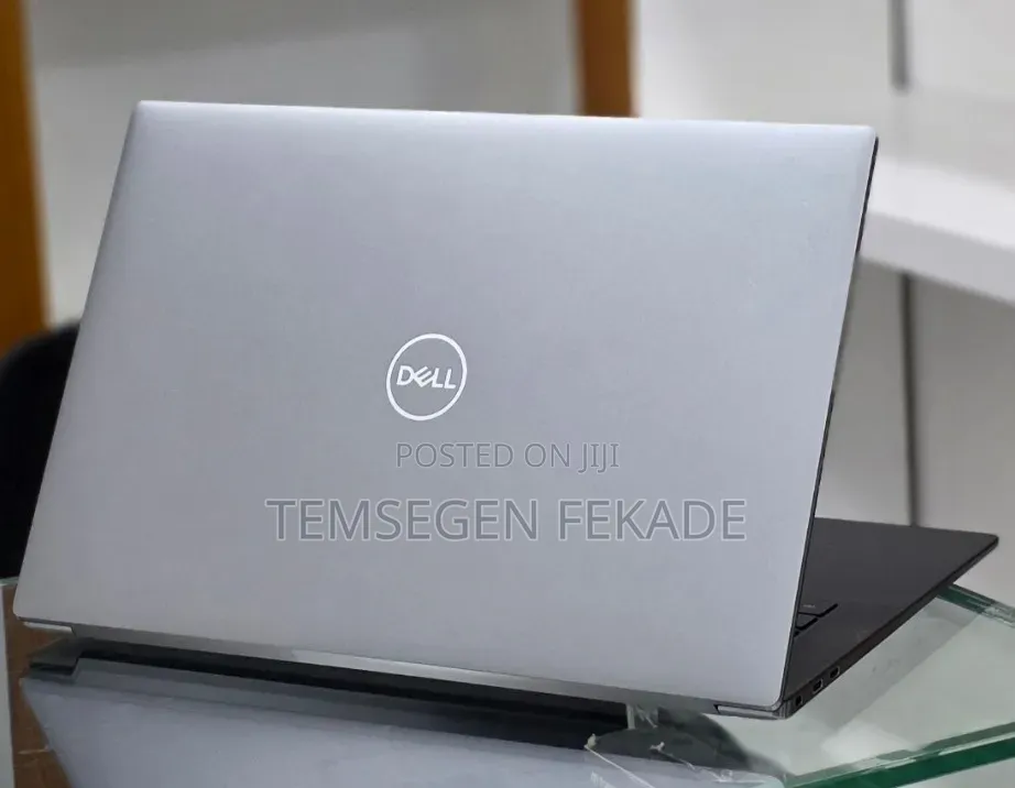 New Laptop Dell Precision 5520 16GB Intel Core i7 SSD 512GB