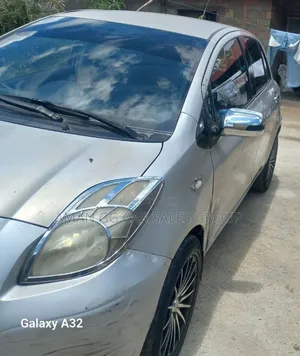 Toyota Yaris 2009 Silver