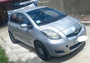 Toyota Yaris 2009 Silver