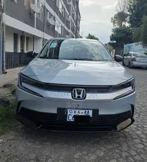 Honda e:NS2 68.8 kWh FWD 2025 Gold