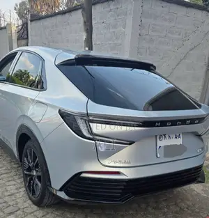 Honda e:NS2 68.8 kWh FWD 2025 Gold