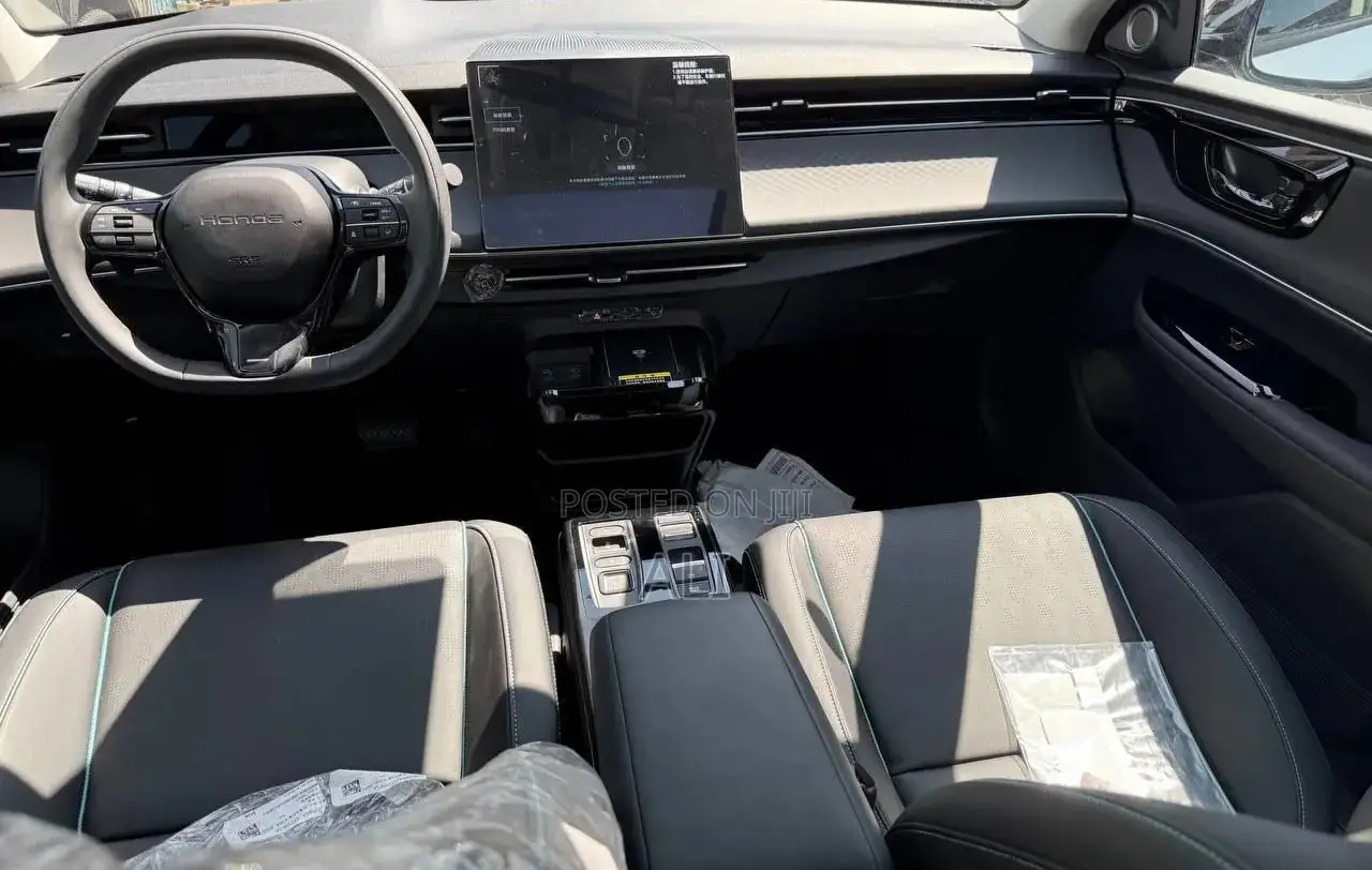 Honda e:NS2 68.8 kWh FWD 2025 Gold