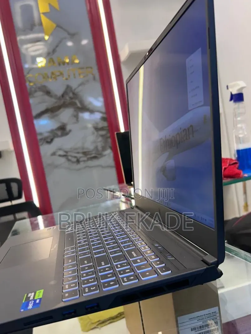 New Laptop Acer Predator Helios Neo 16 16GB Intel Core i7 SSD 1T