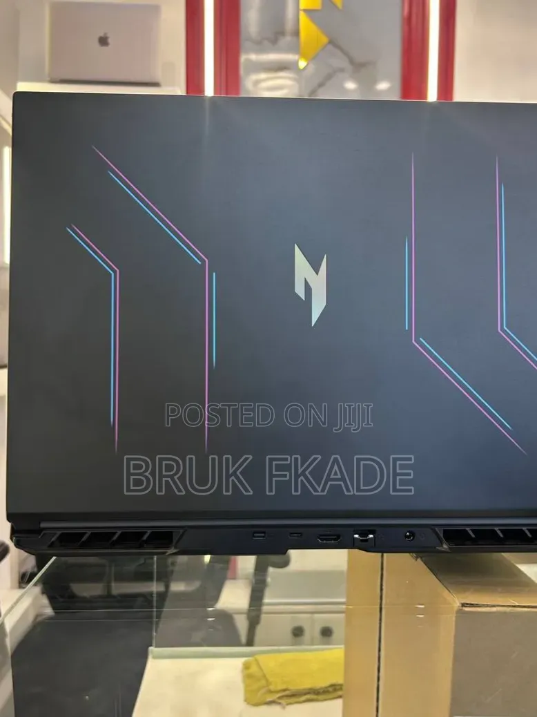 New Laptop Acer Predator Helios Neo 16 16GB Intel Core i7 SSD 1T