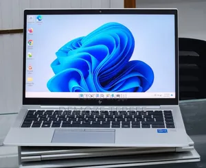 New Laptop HP EliteBook 830 G8 16GB Intel Core i5 SSD 512GB