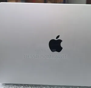 New Laptop Apple MacBook Pro 2021 M1 16GB AMD A8 SSD 512GB