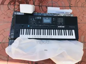 PSR 473 Yamaha Portable Keyboard