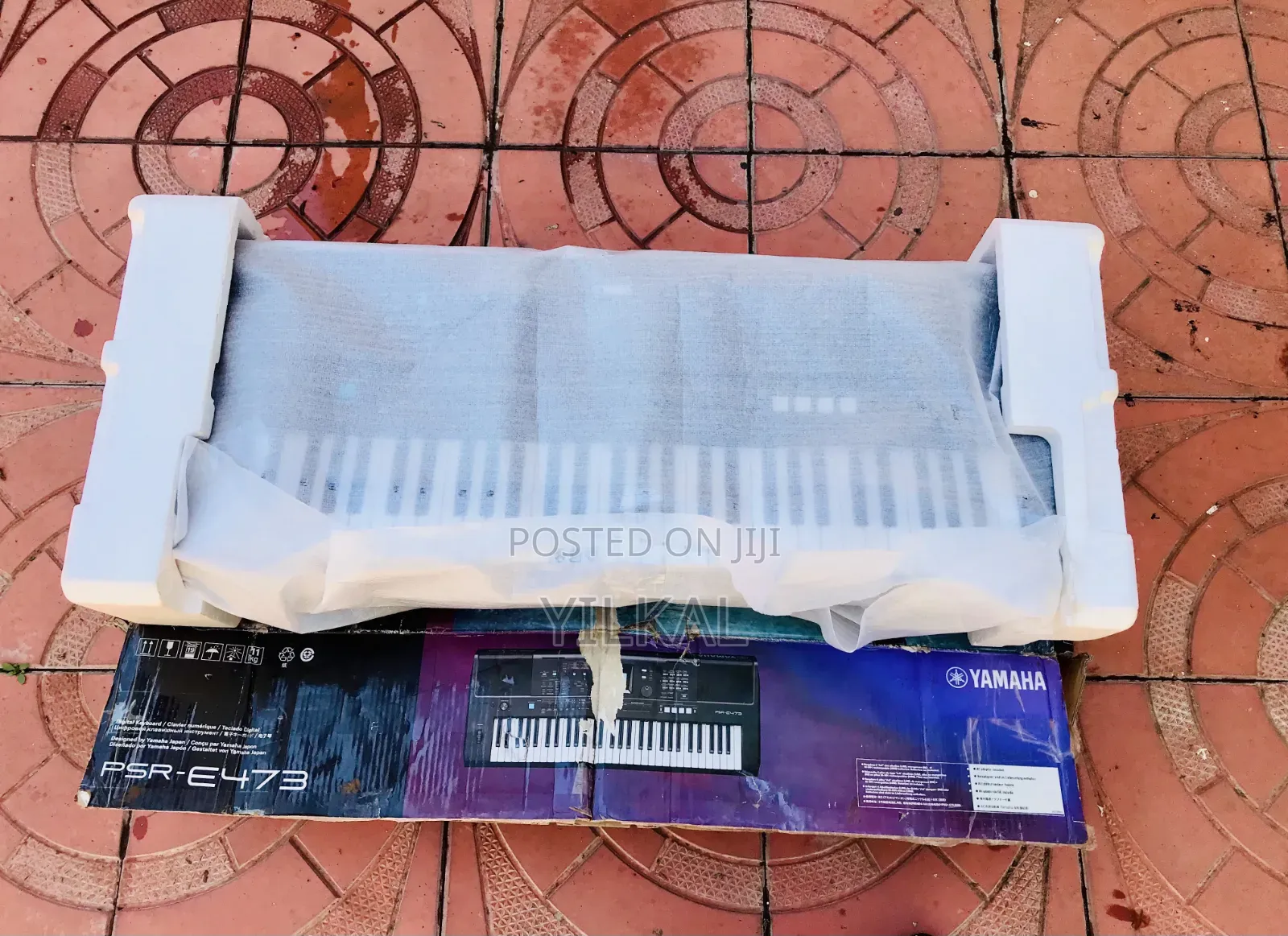 PSR 473 Yamaha Portable Keyboard