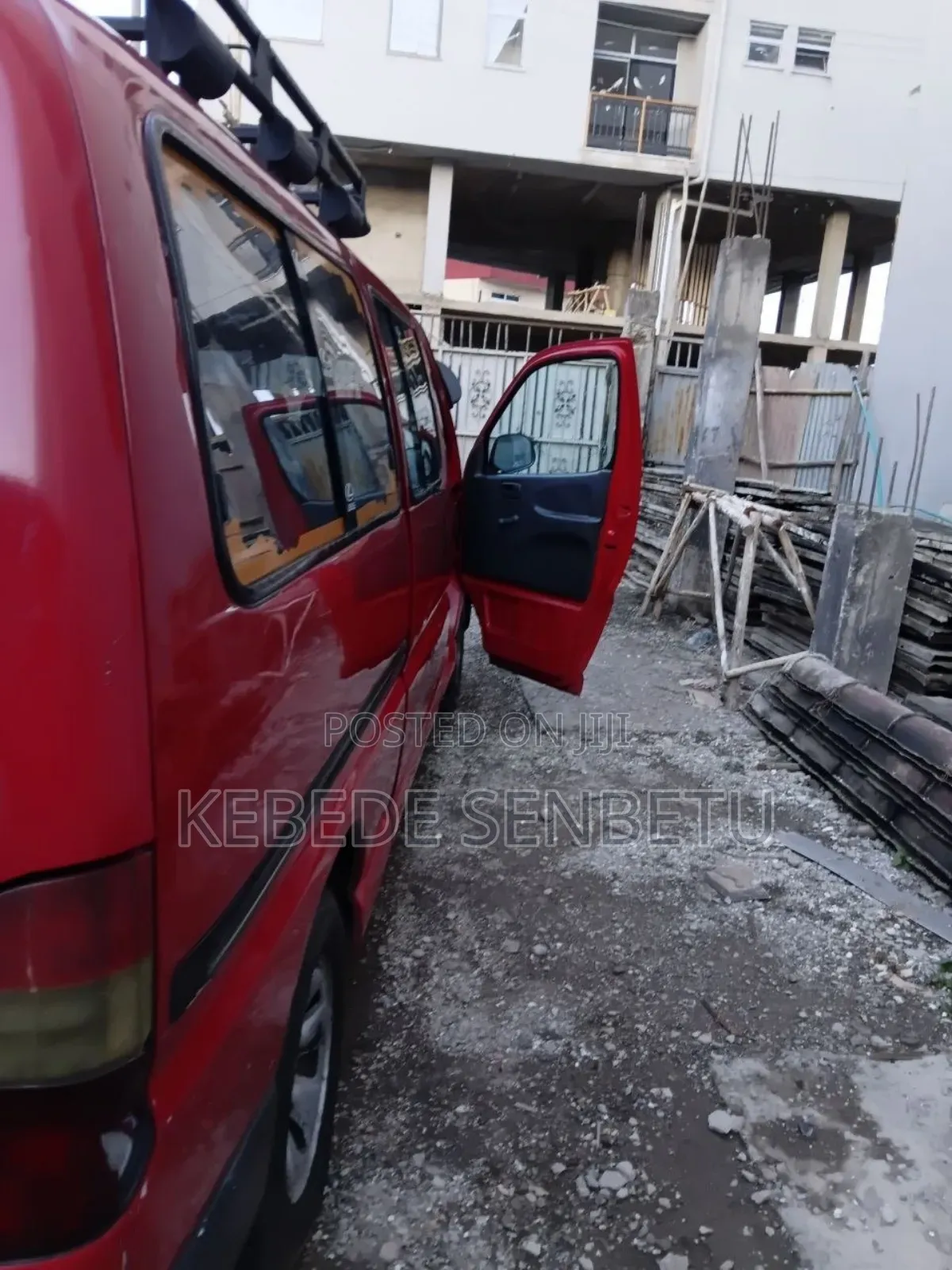 Toyota Grand HiAce 1986 Red