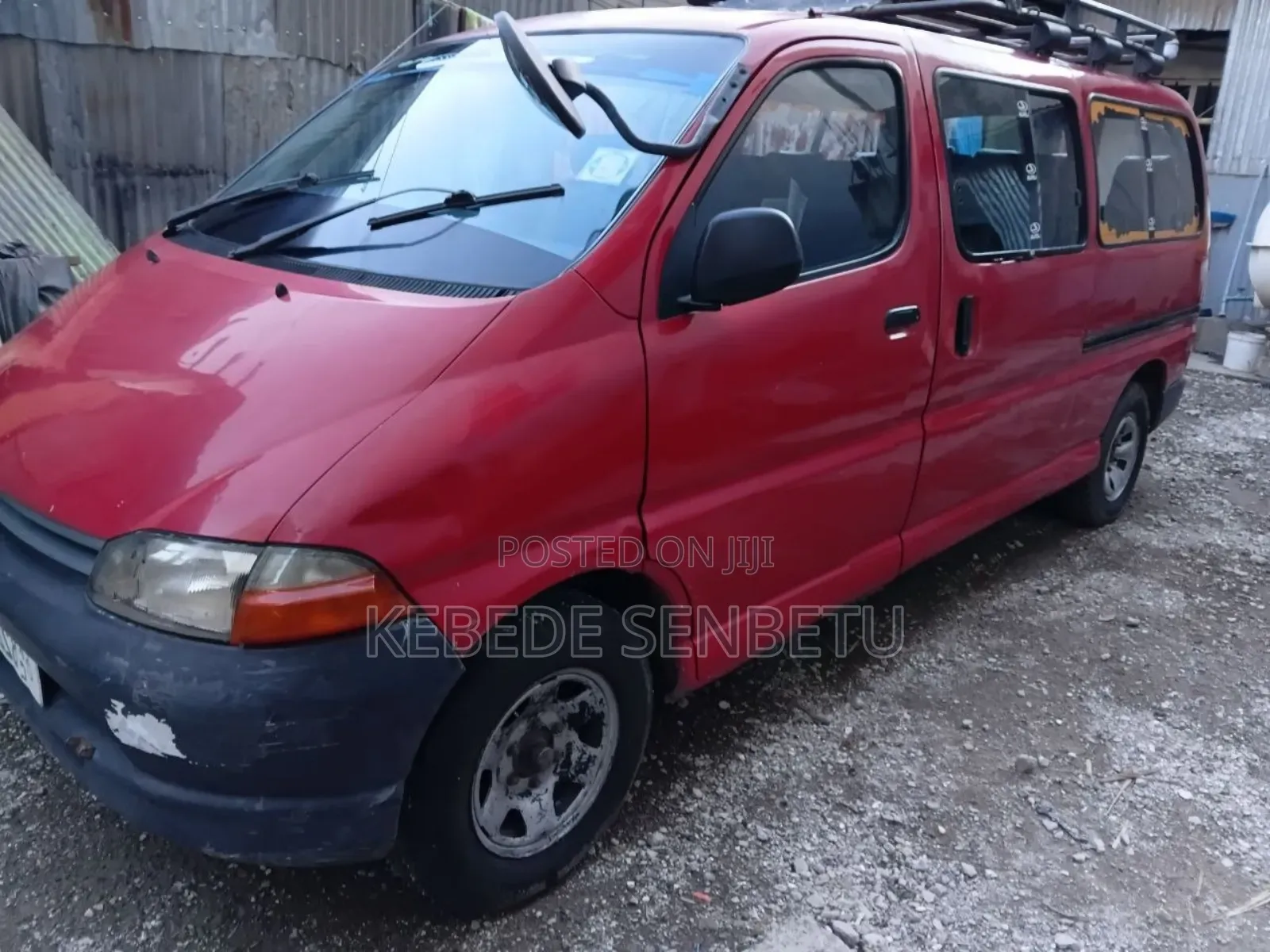 Toyota Grand HiAce 1986 Red