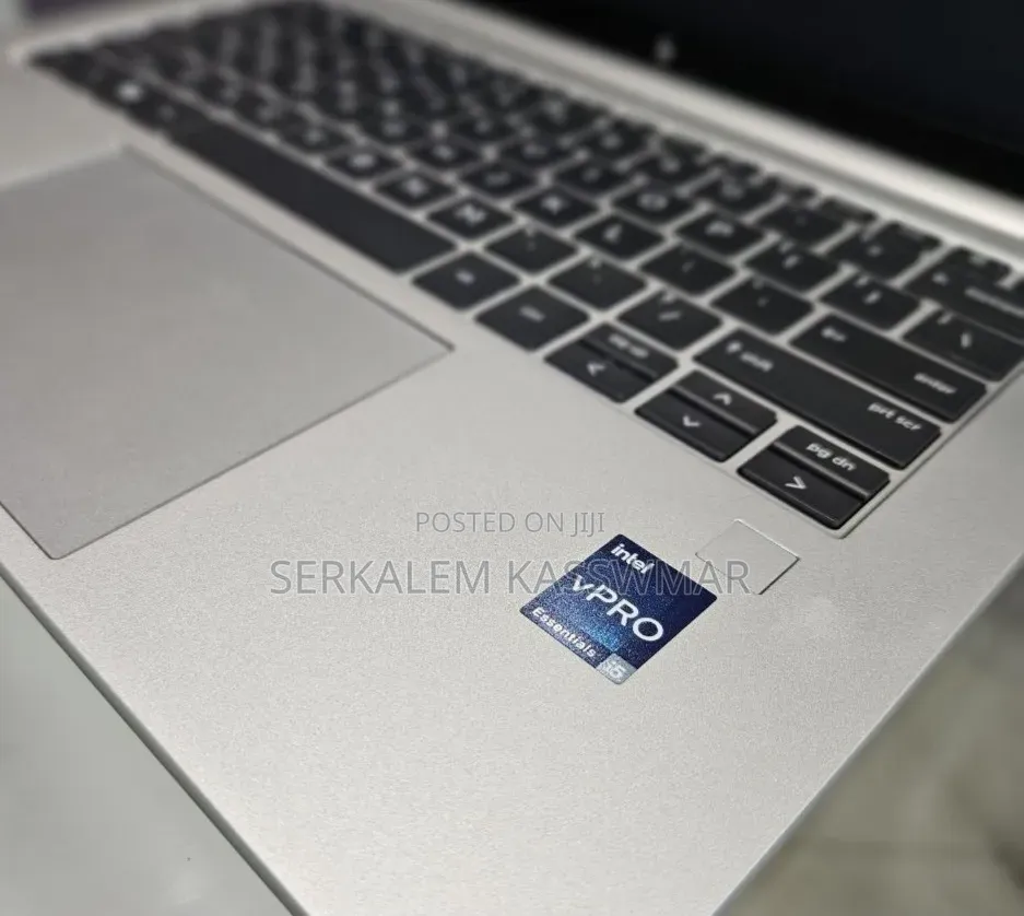 New Laptop HP EliteBook 840 G10 16GB Intel Core i5 SSD 512GB