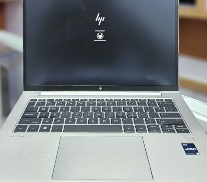 New Laptop HP EliteBook 840 G10 16GB Intel Core i5 SSD 512GB