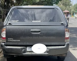 Toyota Tacoma 2009 Gray