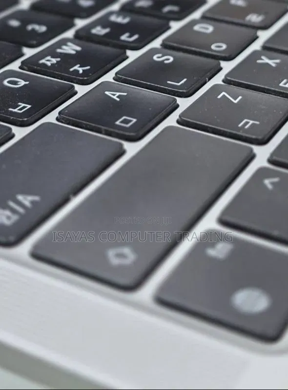 New Laptop Apple MacBook Air 2020 M1 8GB Apple M1 SSD 512GB