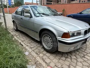 BMW 325i 1992 Silver