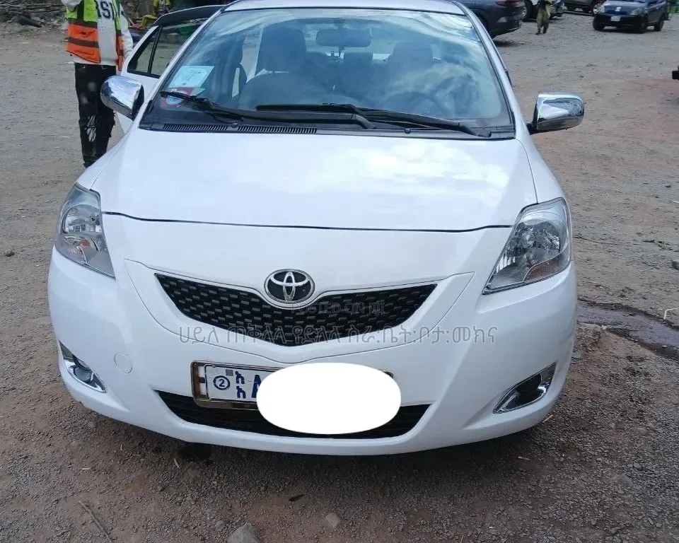 Toyota Yaris 2009 Ivory