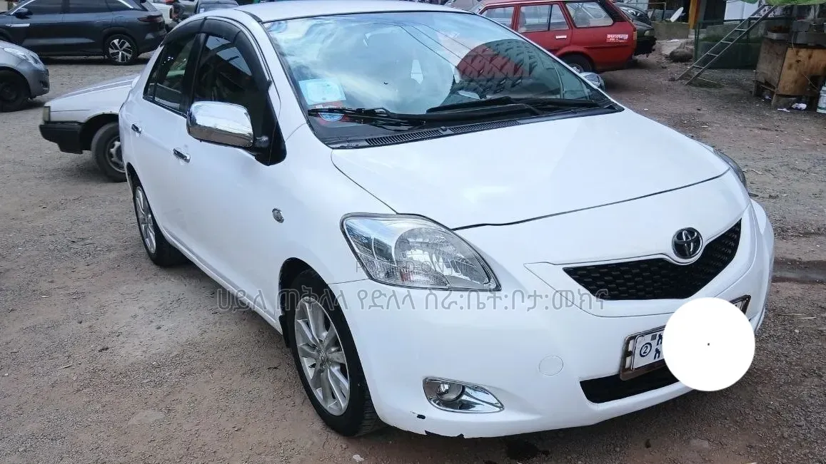Toyota Yaris 2009 Ivory