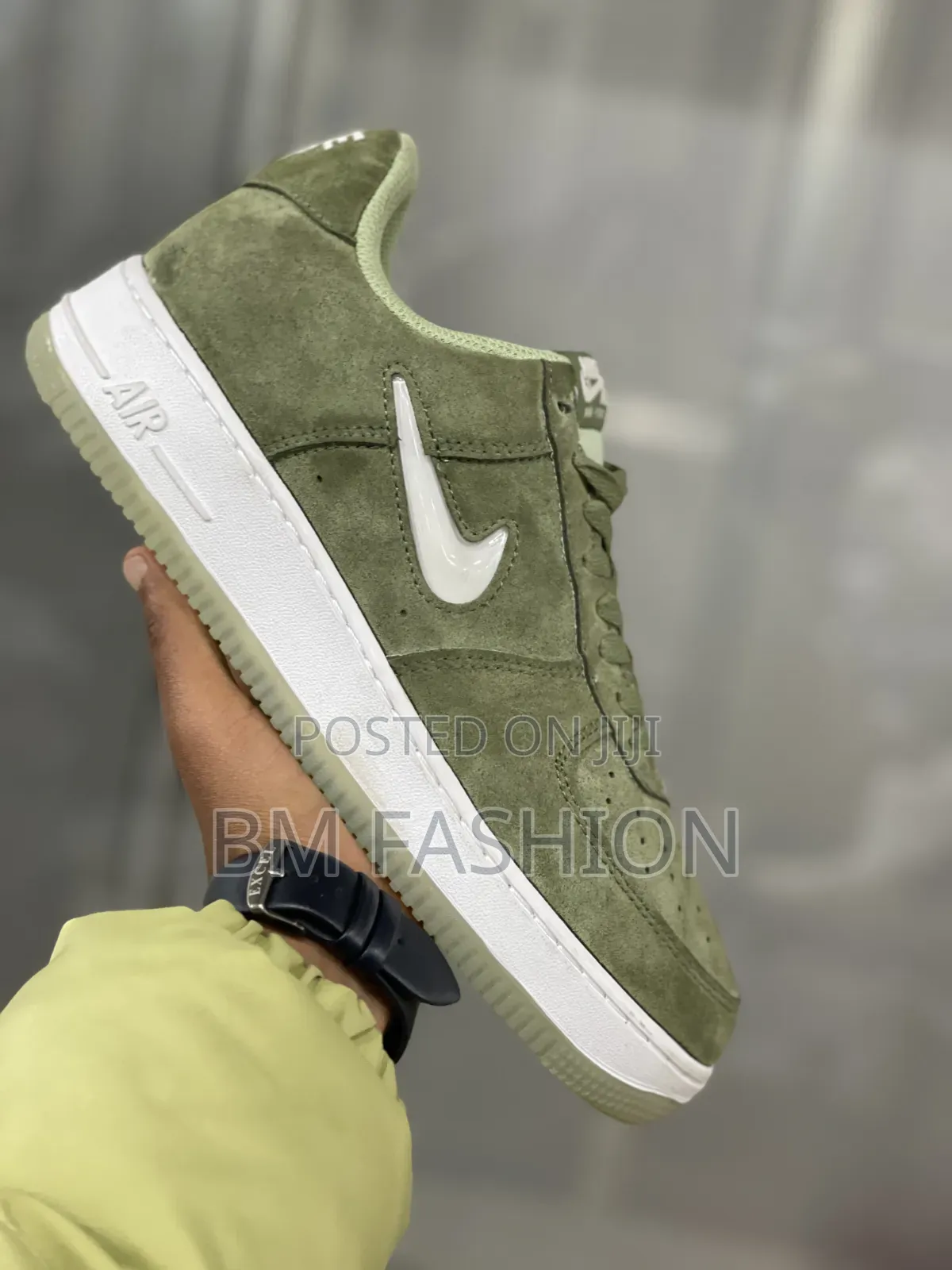 Nike Air Force 1 Low "Oil Green"