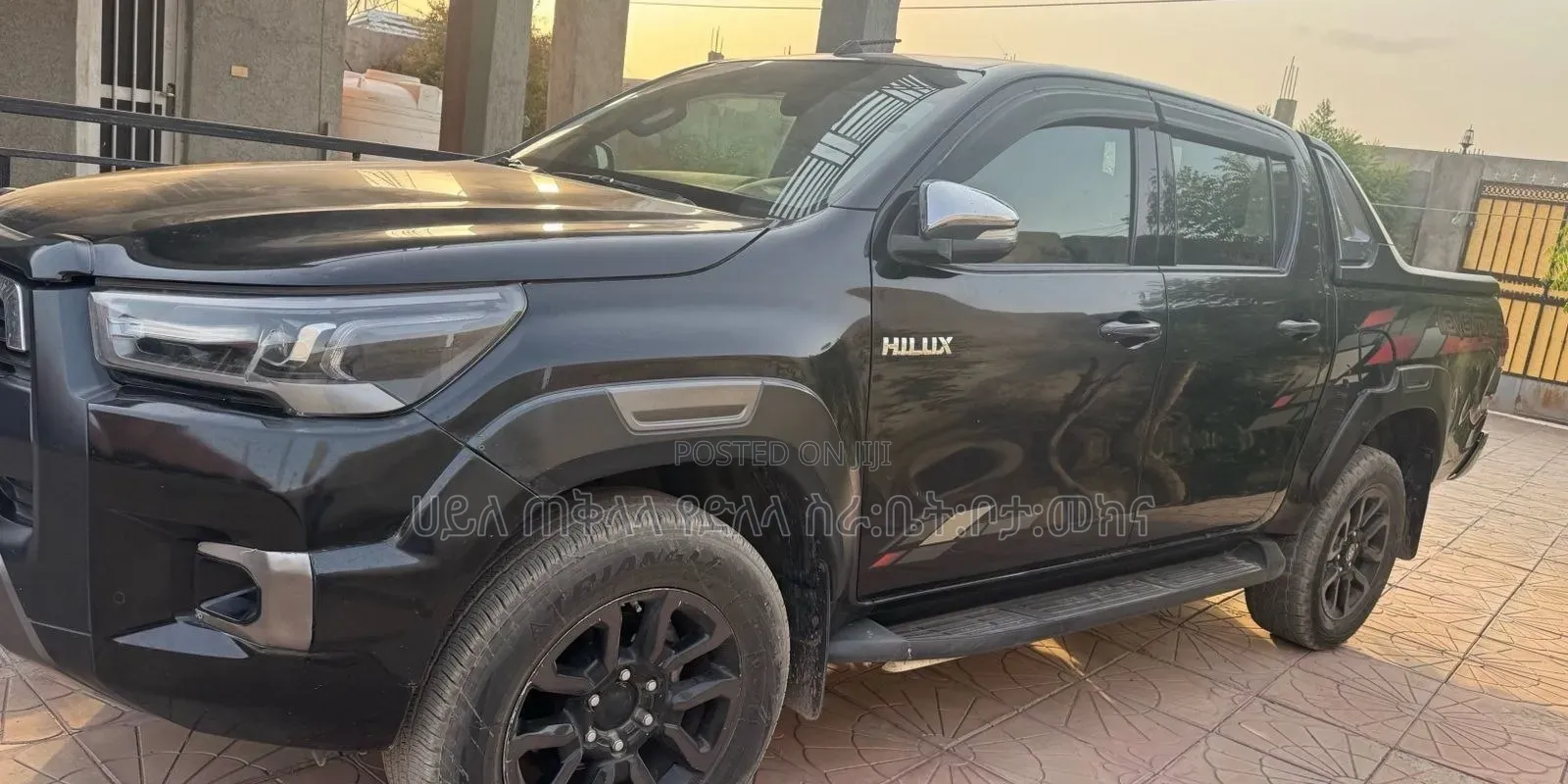 Toyota Hilux 2021 Matt Black