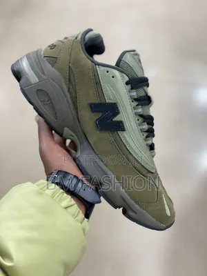 New Balance 1000