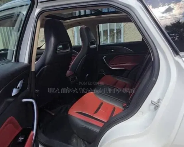 Bestune T77 1.2 FWD 2021 Off white
