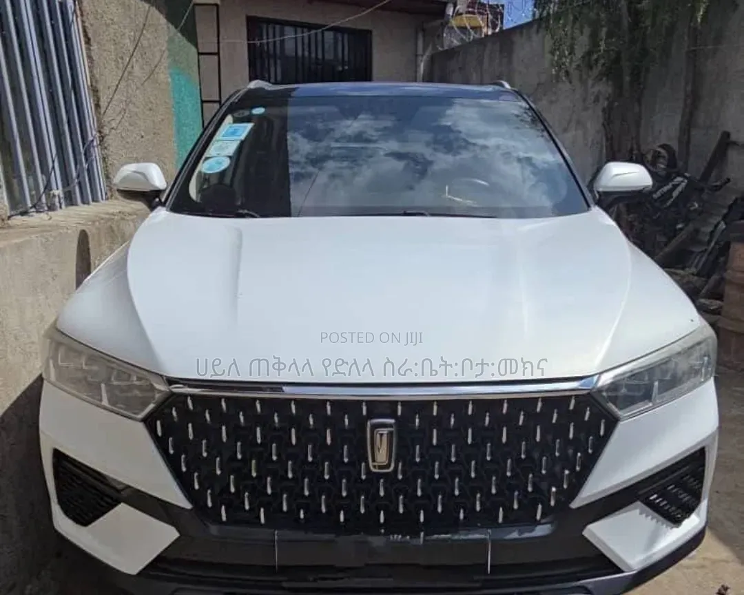 Bestune T77 1.2 FWD 2021 Off white