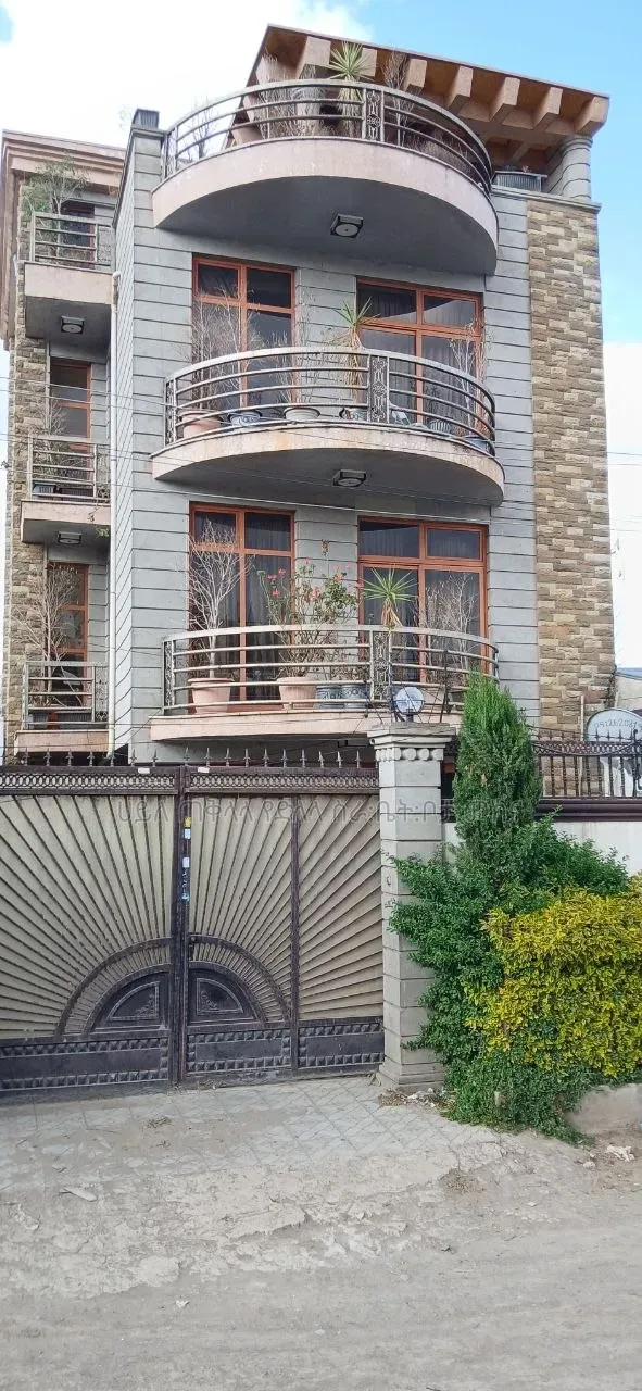Furnished 8bdrm Townhouse/Terrace in Legetafo Area, Oromia-Finfinne