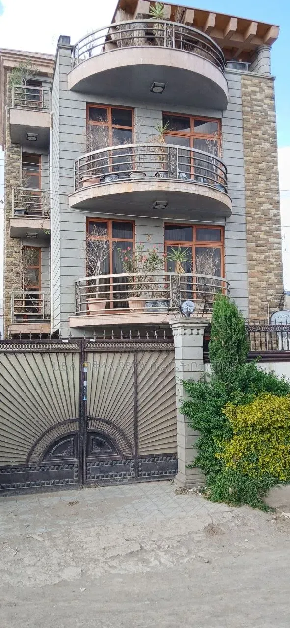 Furnished 8bdrm Townhouse/Terrace in Legetafo Area, Oromia-Finfinne
