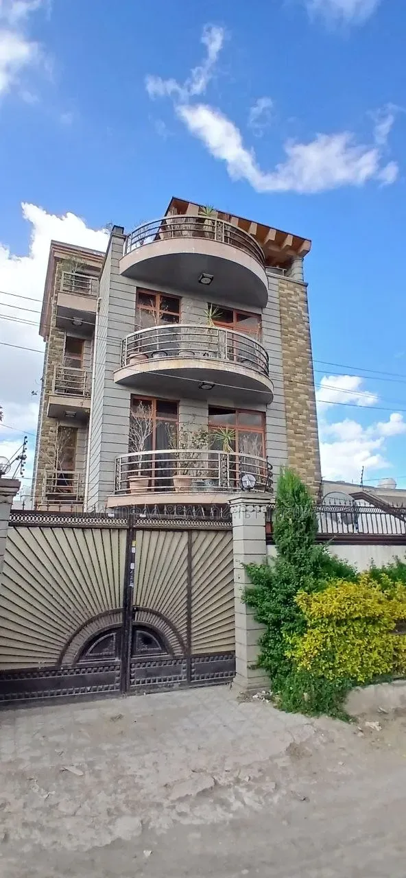 Furnished 8bdrm Townhouse/Terrace in Legetafo Area, Oromia-Finfinne