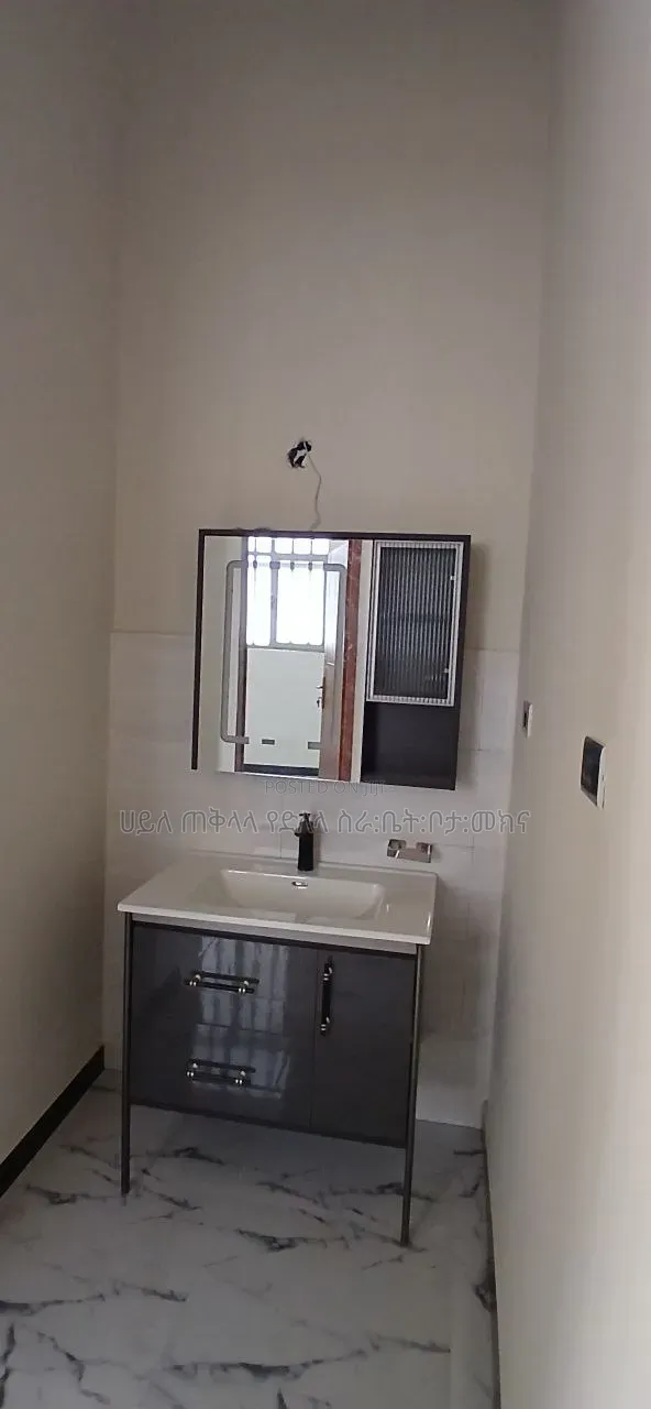 Furnished 5bdrm Villa in Legetafo Area, Oromia-Finfinne for sale